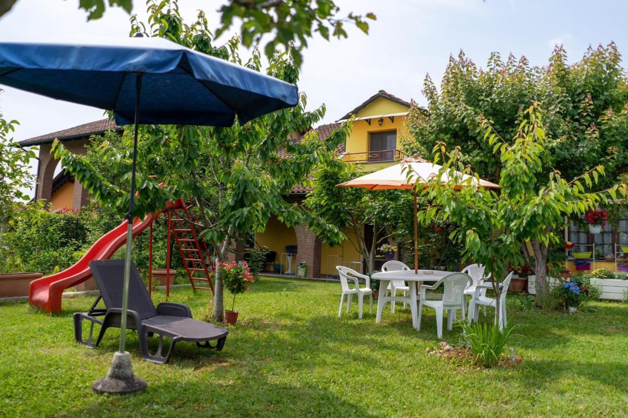 Villa Aurora Quargnento ภายนอก รูปภาพ